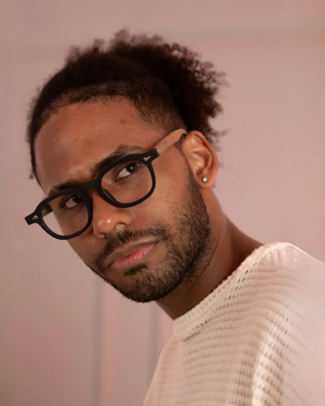 {{ file.title }} - MisGafas